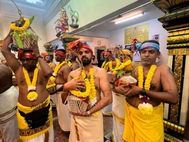 Varudaabishegam at Arulmigu Sri Maha Mariamman Temple, Queen Street 12