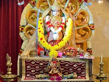 Sri Kunj Bihari Temple Morning Prayers