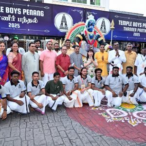 Vijayadashami New Chariot Procession at Sree Maha Mariamman Temple, Queen Street