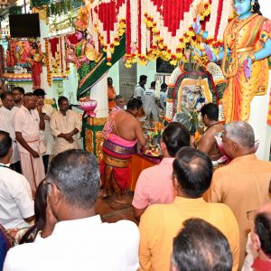 Vijayadashami New Chariot Procession at Sree Maha Mariamman Temple, Queen Street