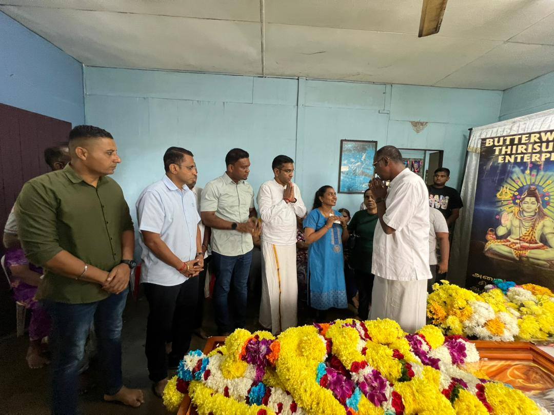 Paying Final Respect to The Late Mr Mogan Munianday