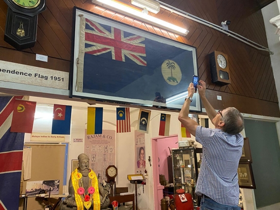 Visit by Mr Bruce Berry, Vexillologist